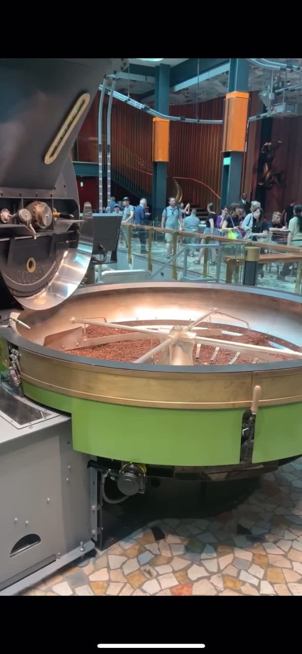 Video review of Starbucks Reserve Roastery