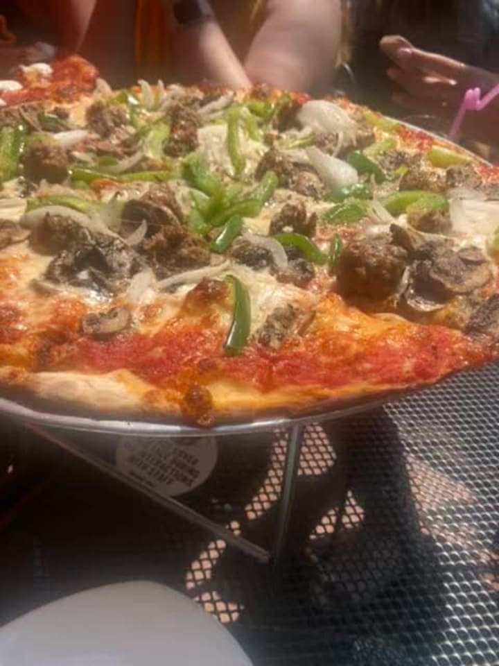 Video review of Ranalli's Lincoln Park