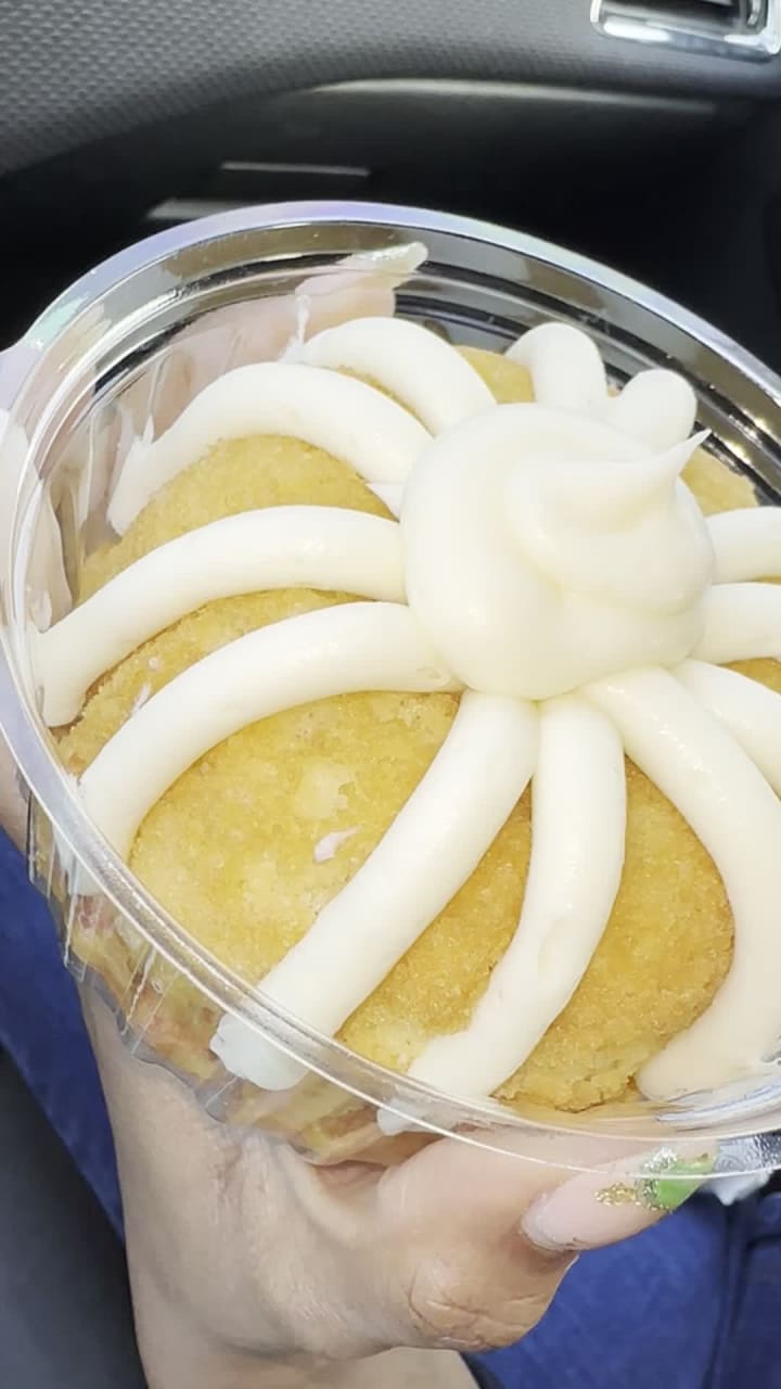 Video review of Nothing Bundt Cakes