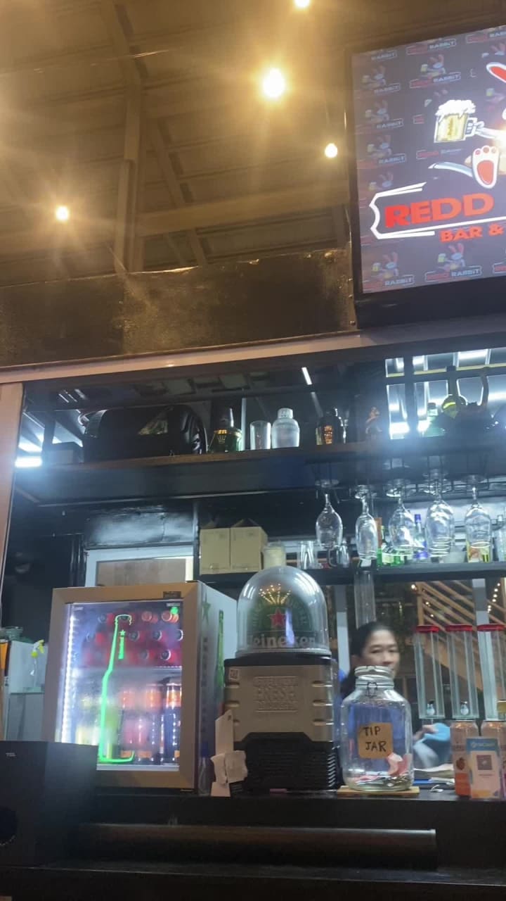 Redd Rabbit Bar and Kitchen