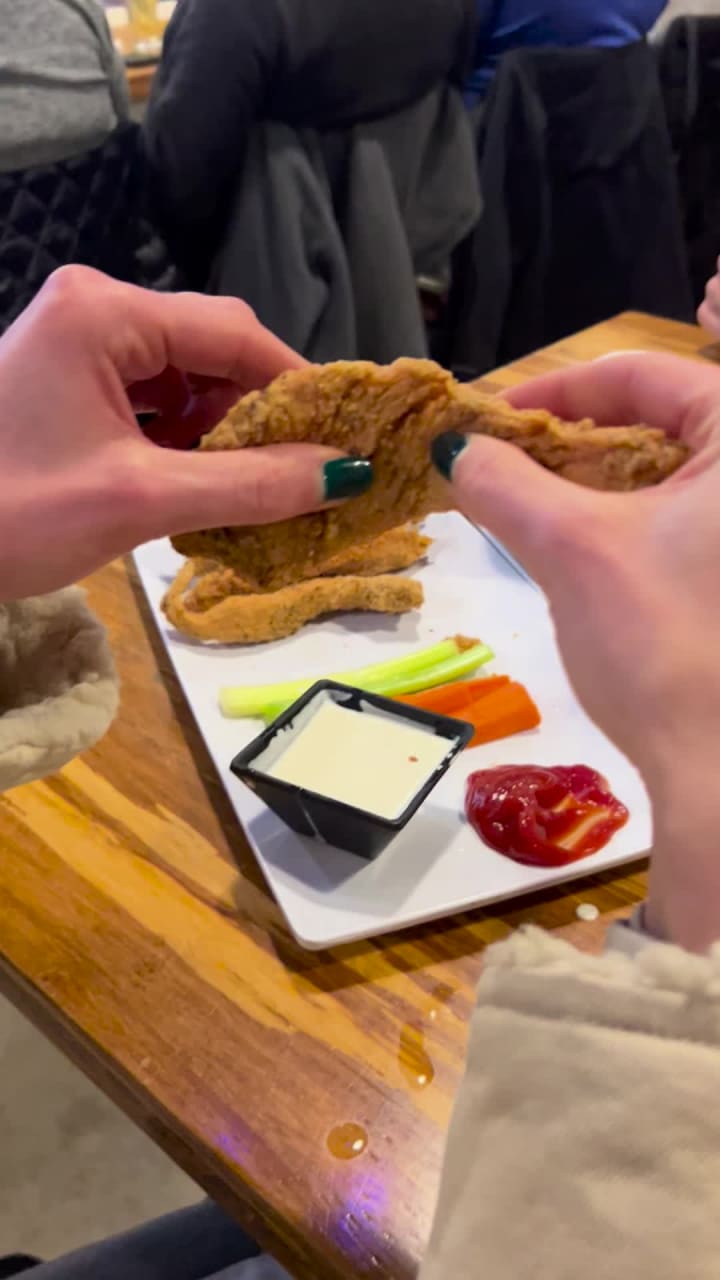 Greg's Kitchen & Taphouse