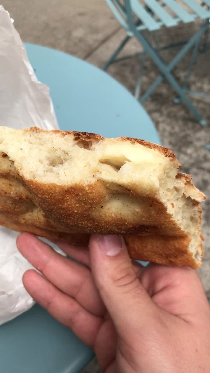 Video review of Grandaisy Bakery