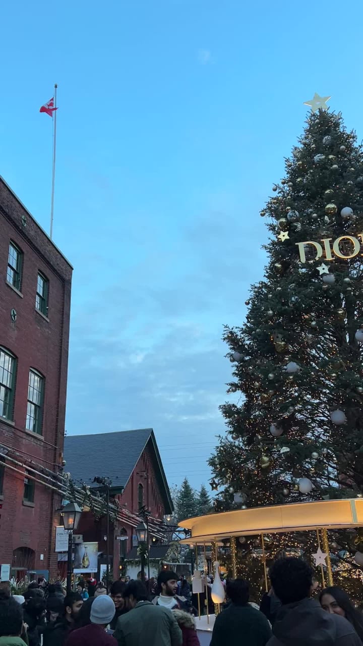 Video review of Distillery Sunday Market