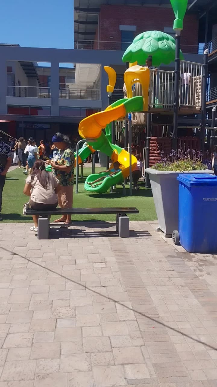 Chinatown Sable Square