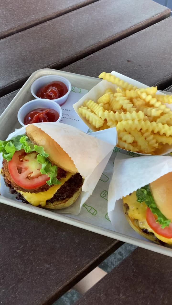 Shake Shack University Village