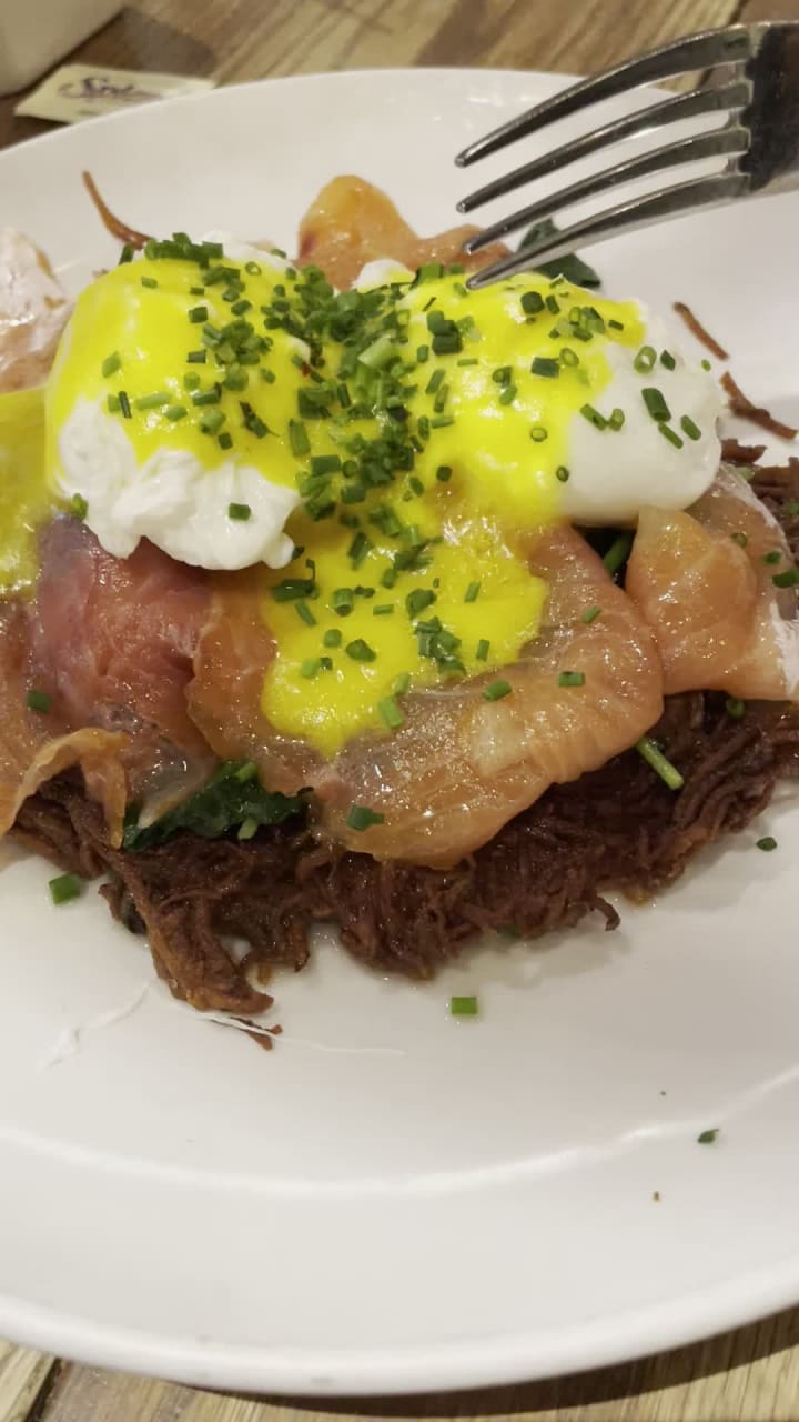 Video review of Herald Square