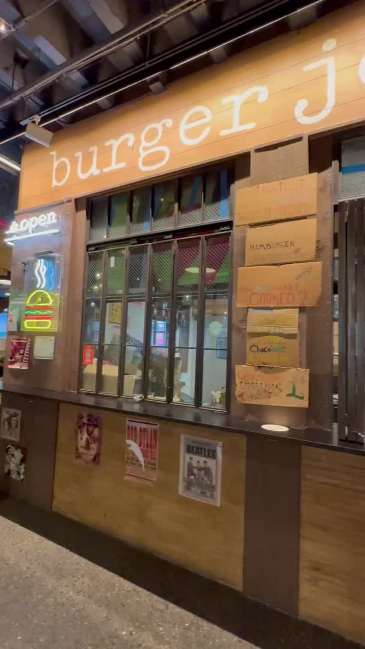 Video review of Burger Joint