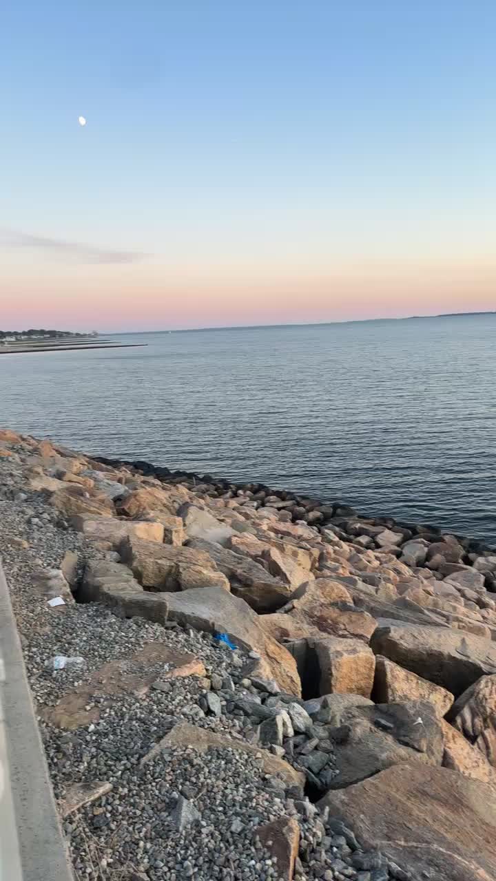 Video review of Easton's Beach