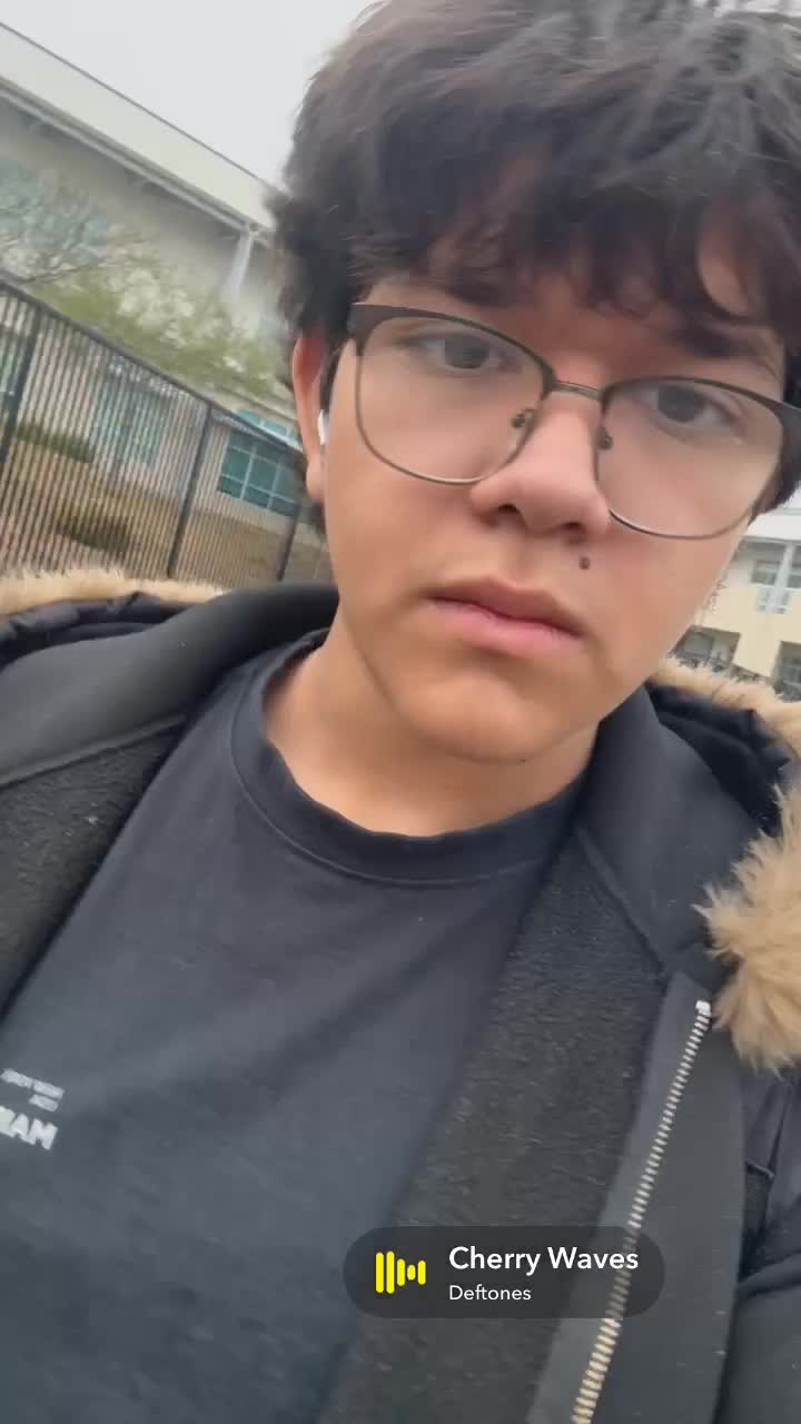 Video review of Popeye's Louisiana Kitchen