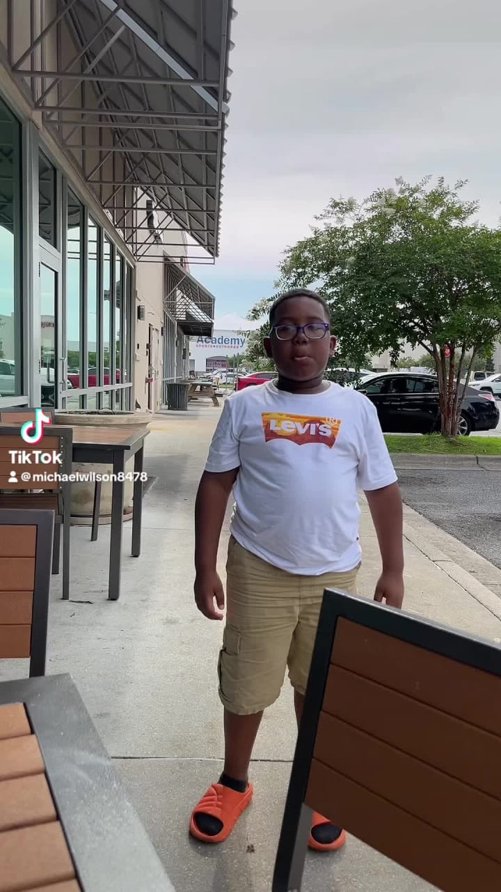 Video review of Moe's Southwest Grill