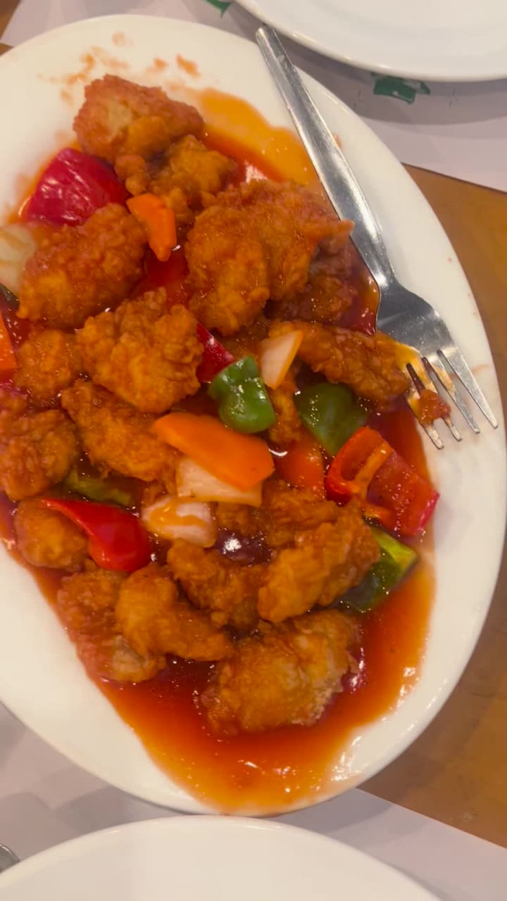 Giligan's Island Restaurant and Bar