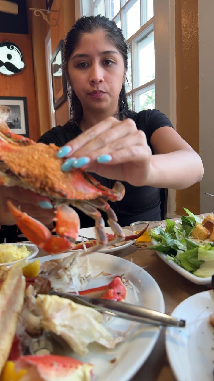 Buddy's Crabs & Ribs