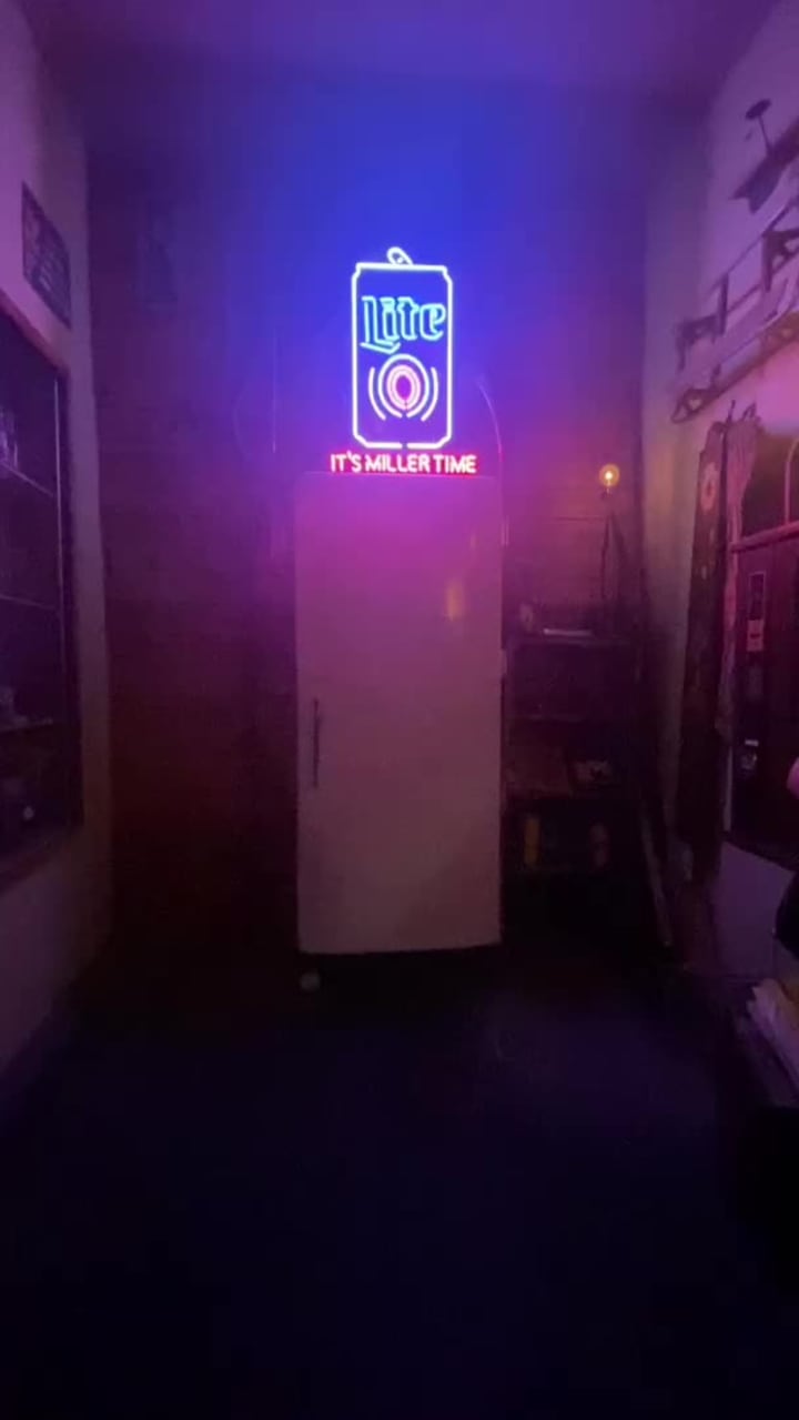 Good Times at Davey Wayne's