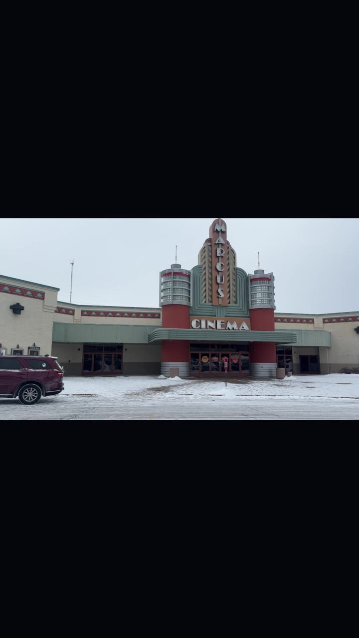 Video review of Marcus Point Cinema