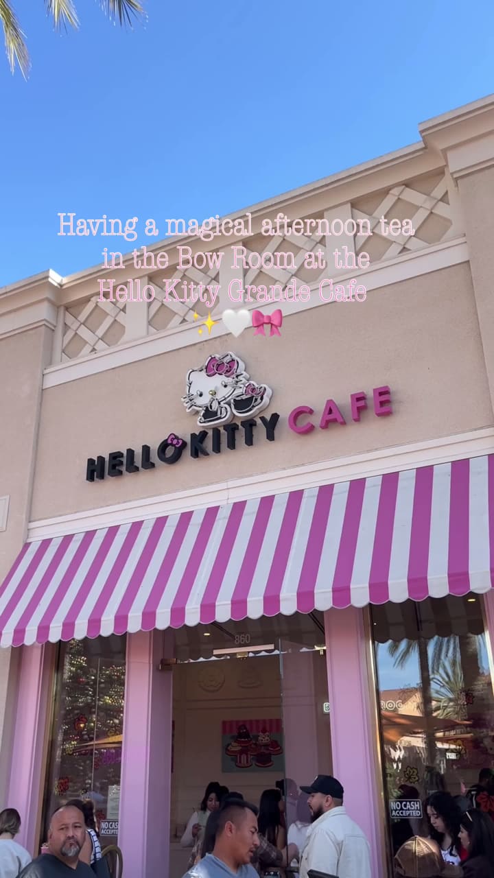Hello Kitty Grand Cafe