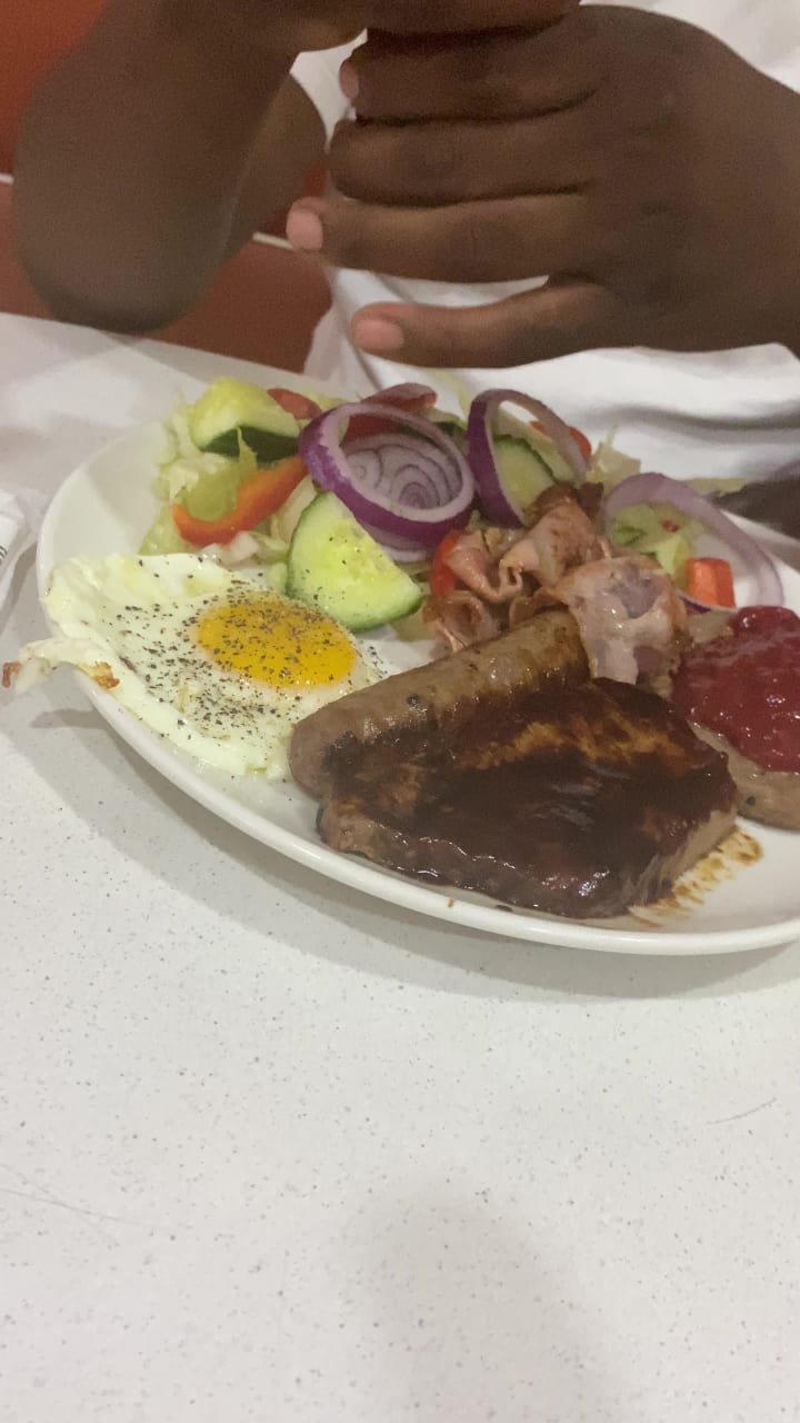 Video review of Panarottis