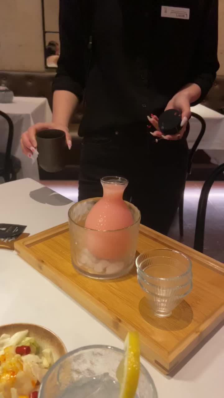 Video review of Jiang Nan 江南