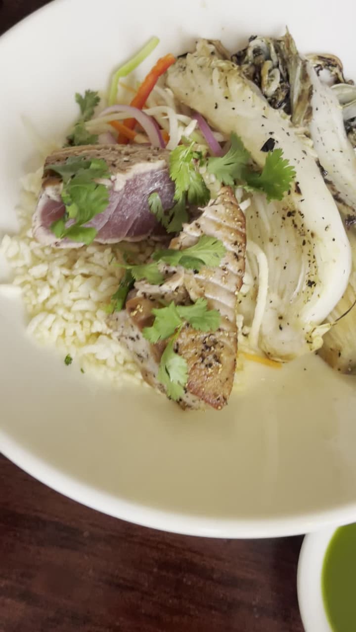 Video review of Muriel's Jackson Square