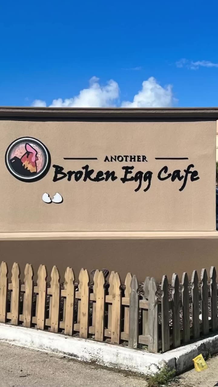 Another Broken Egg Cafe
