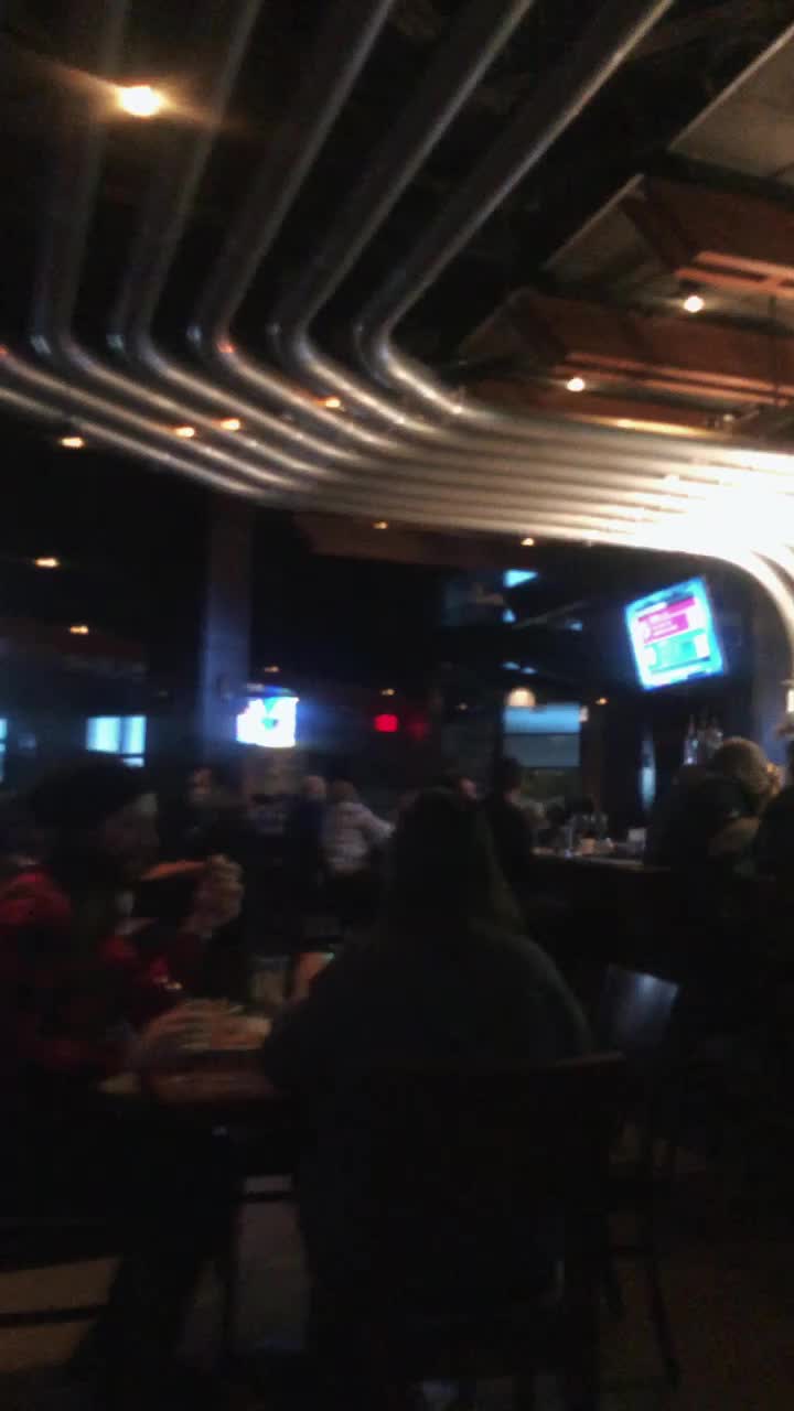 Video review of Yard House
