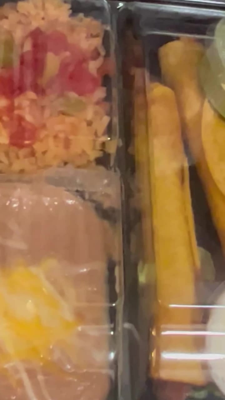 Video review of Poquito Mas