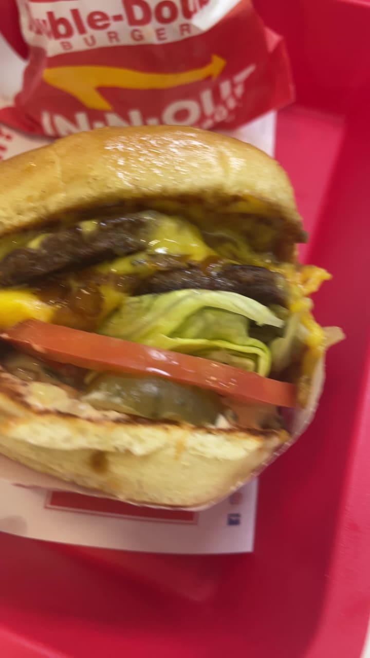 Video review of In-N-Out Burger