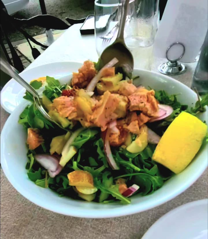 Video review of Spacca Napoli Pizzeria