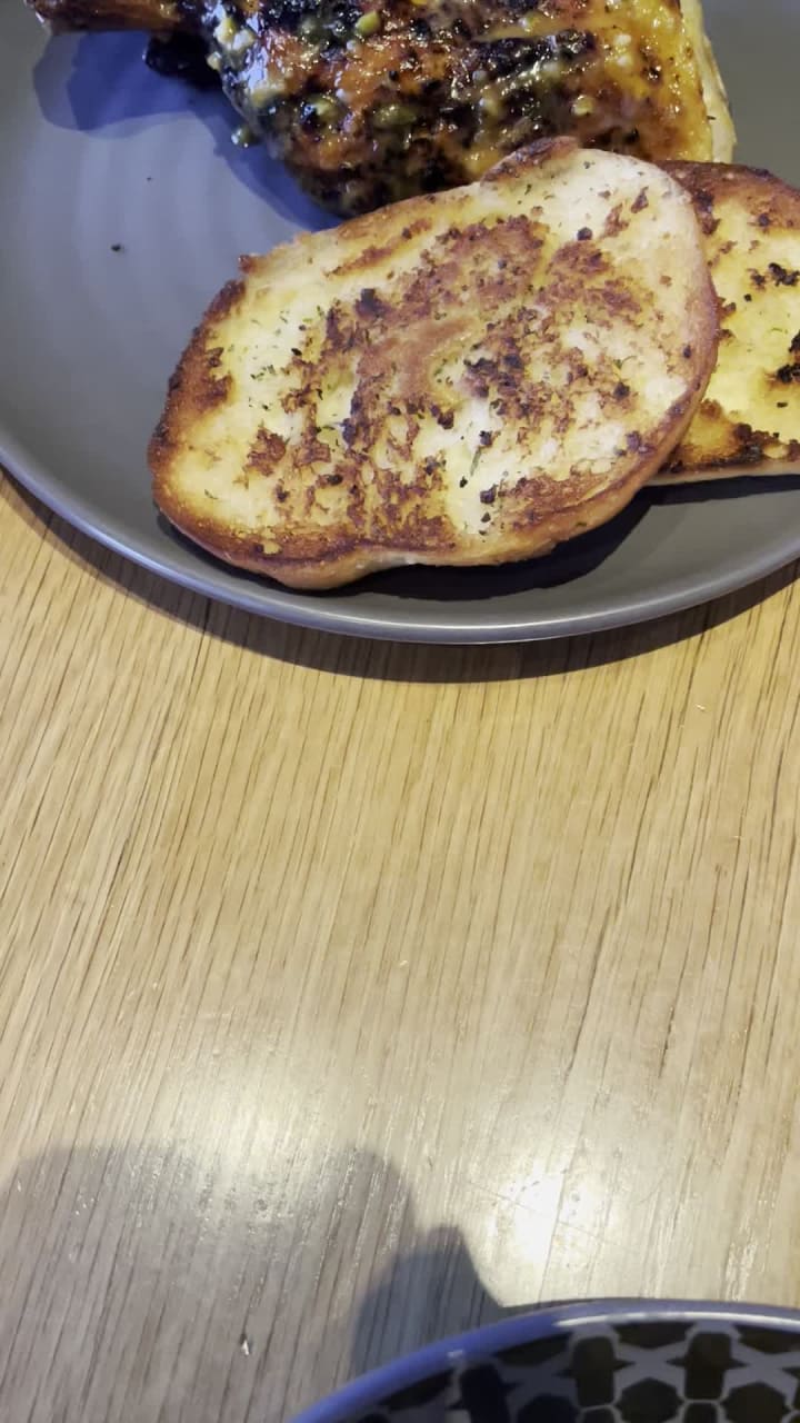 Video review of Nando's