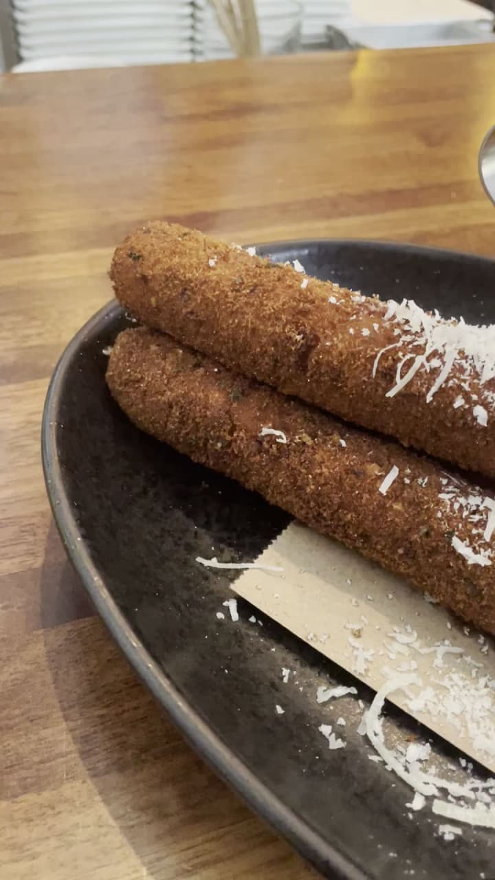 Video review of The Food Market