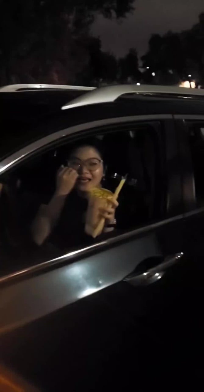 Video review of Sunright Tea Studio