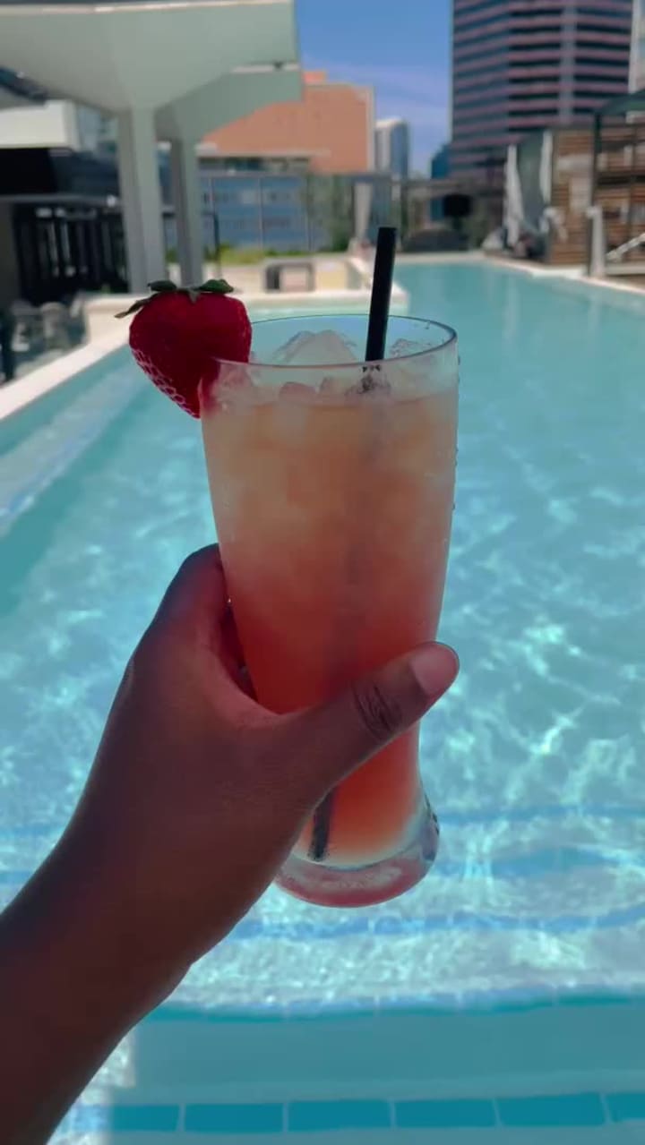 Video review of Thompson Dallas