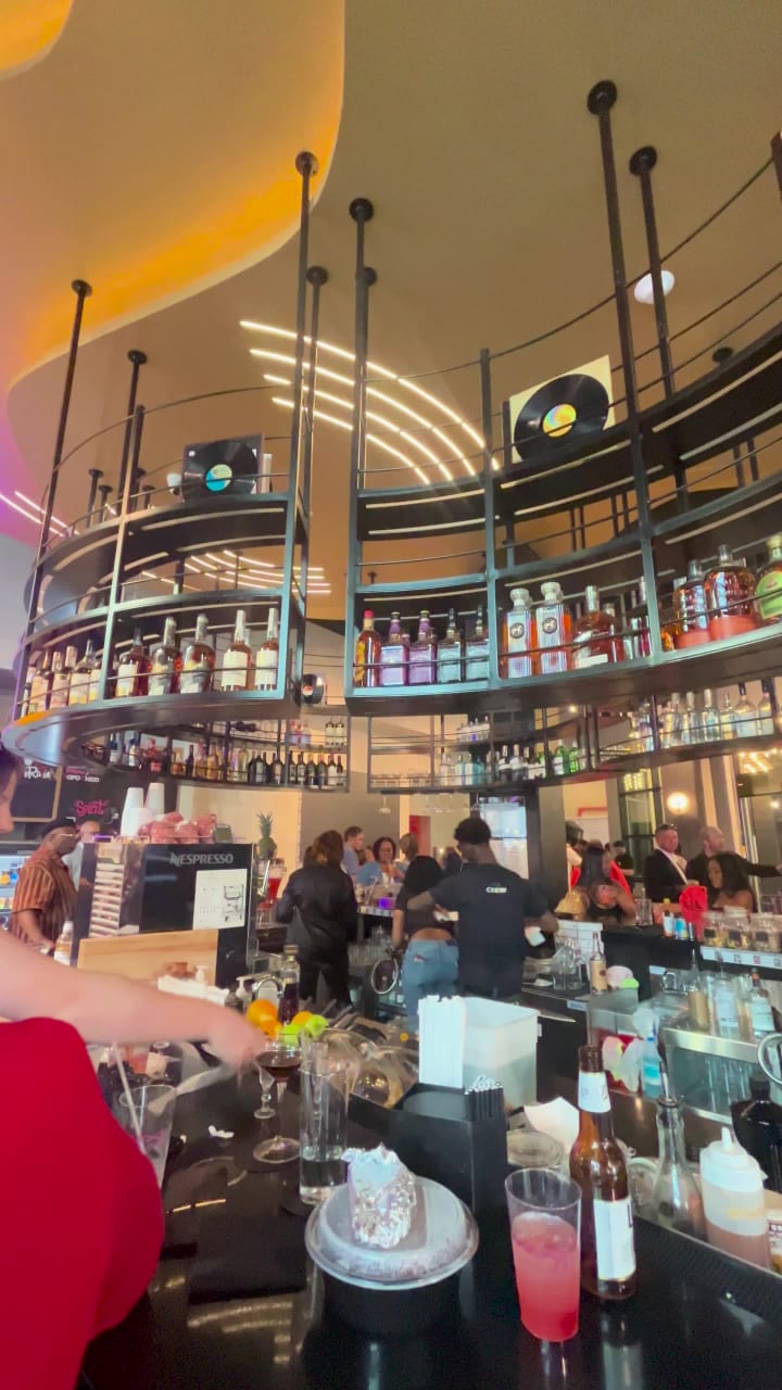 Moxy Downtown