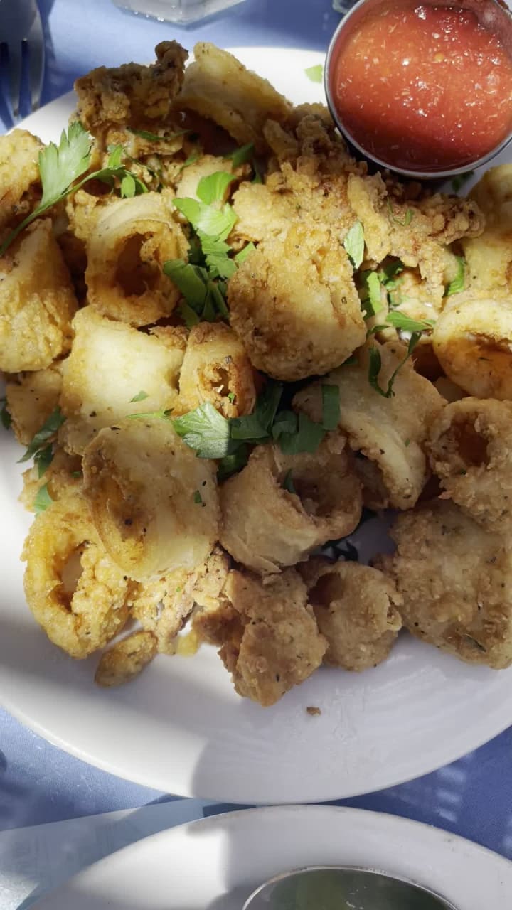 Video review of Taverna Tony