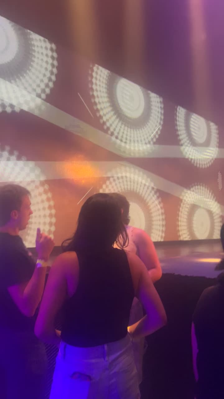 Video review of Tracks Night Club