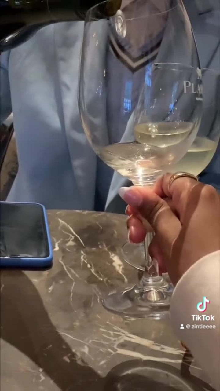 Plaisir Wine and Gin Lounge