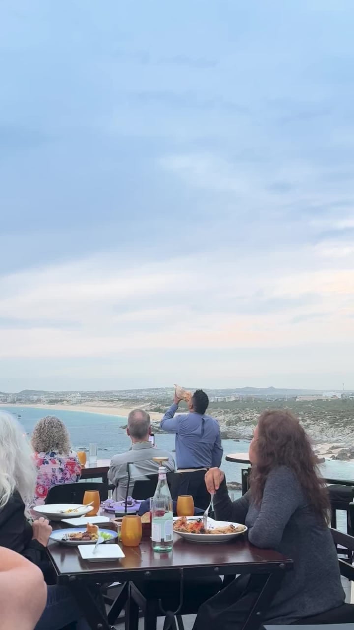 Sunset Point Wine & Pizza Lounge