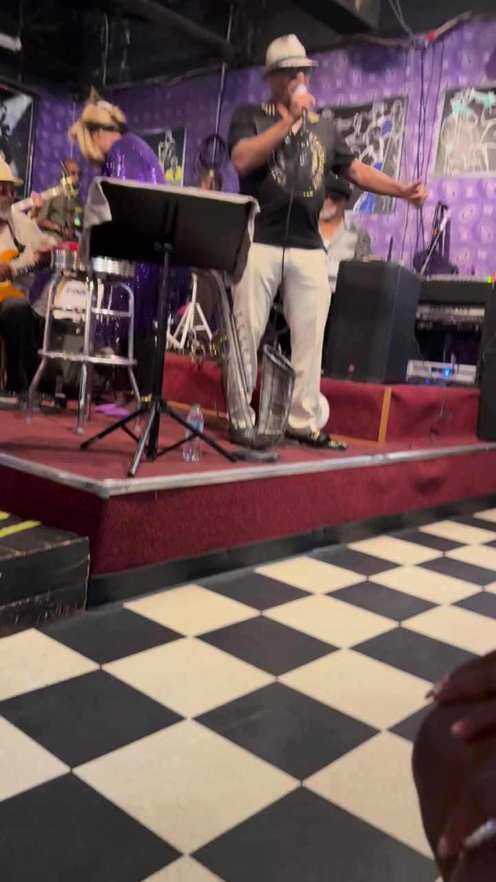 Video review of Bert's Motown, Jazz, BBQ & Karaoke