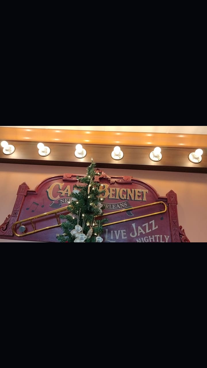 Cafe Beignet, Canal St.