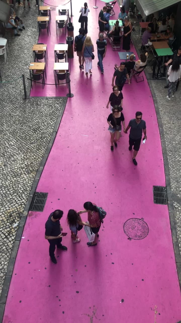 Video review of Pink Street