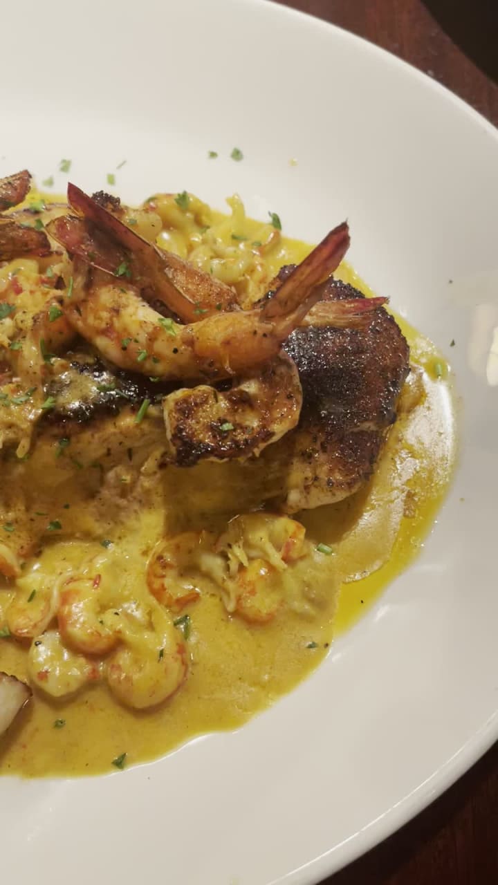 Video review of Pappadeaux Seafood Kitchen