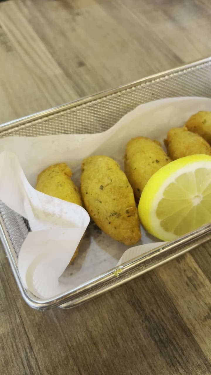 Cha Kee Restaurant 茶記