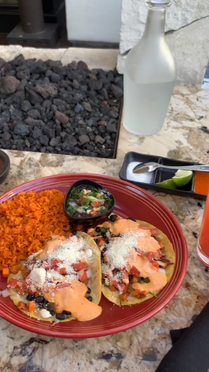 SOL Mexican Cocina LA