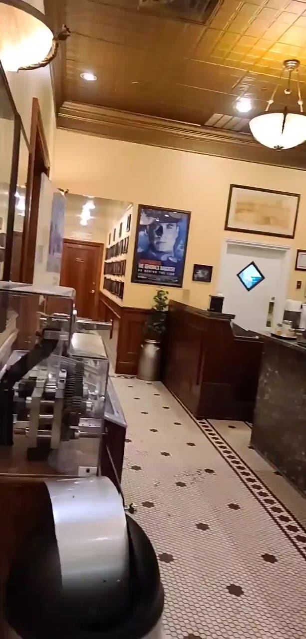 Video review of Leopold's Ice Cream