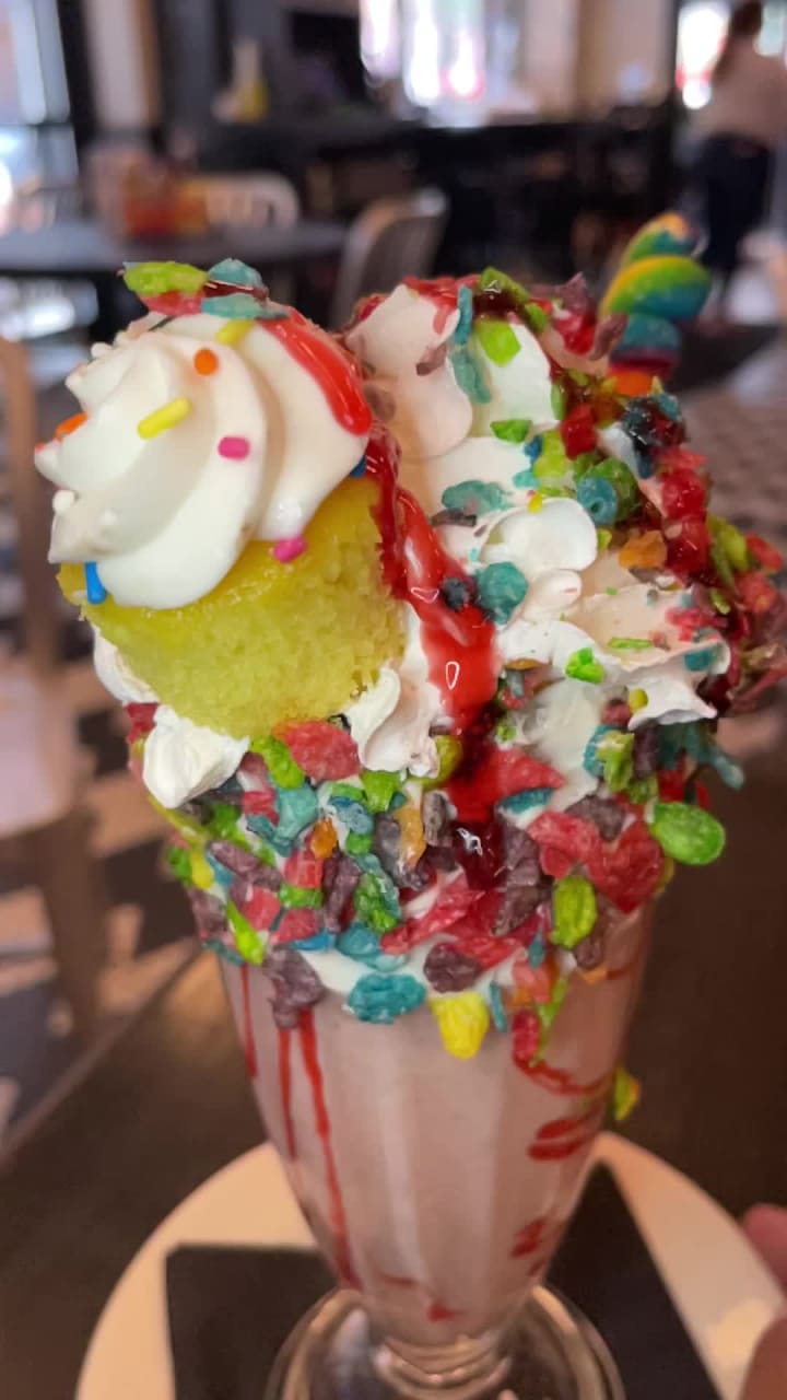 Mom's Kitchen and Bar