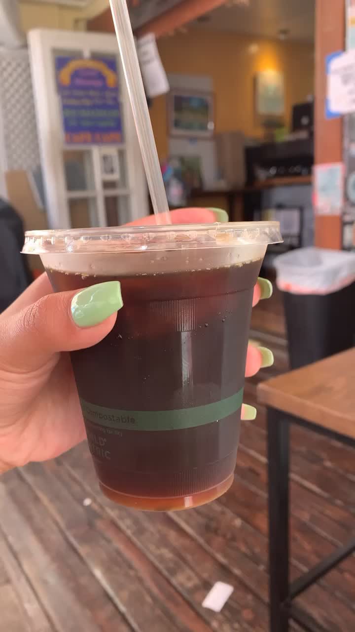 Video review of Cafe Cafe