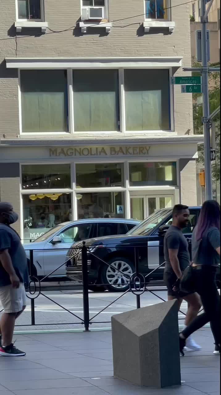 Magnolia Bakery - Rockefeller Center