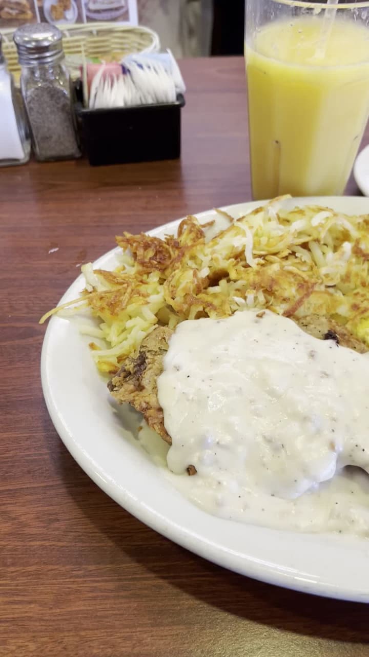 Video review of Corky's Kitchen & Bakery