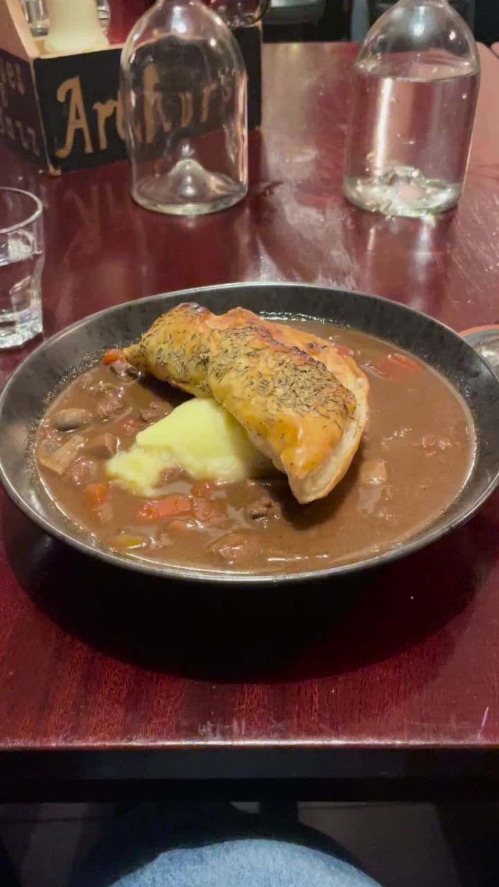 Video review of Arthur's Bar