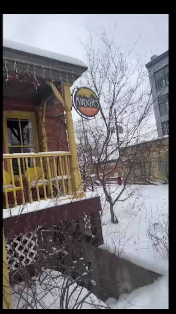 Mudgies Deli & Wine Shop