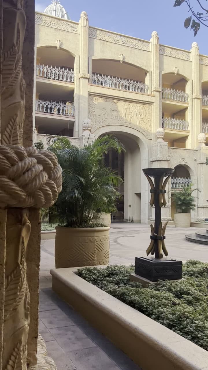 Video review of The Palace Of The Lost City Hotel